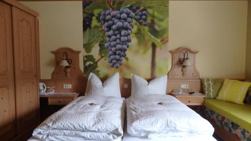 Bruttig-Fankel House | Top-Rated Brunnenhof: Family-Friendly with Breakfast Included