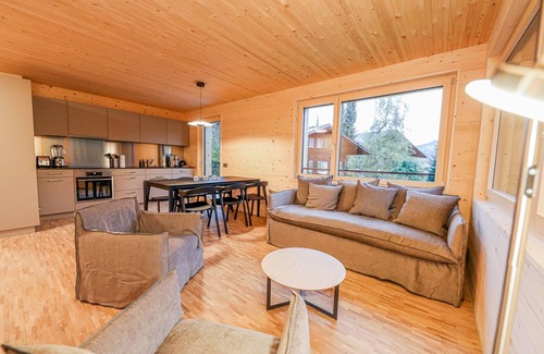 Zweisimmen Apartment | Experience Brunnhorn EG Nordost - Family-Friendly Retreat