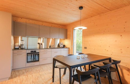 Zweisimmen Apartment | Experience Brunnhorn EG Nordost - Family-Friendly Retreat