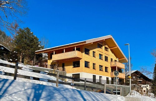 Zweisimmen Apartment | Experience Brunnhorn EG Nordost - Family-Friendly Retreat