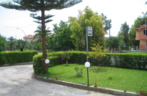Cropani Marina Bed & Breakfast | Top-Rated Bruno B&B: Family-Friendly & Wheelchair Accessible