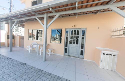 Morretes House | Relaxing Casa with Private Pool Near Meia Praia Beach
