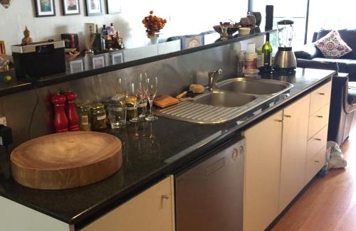 Brunswick East Bed & Breakfast | Cozy Brunswick B & B: 4-Star Stay with High Guest Ratings