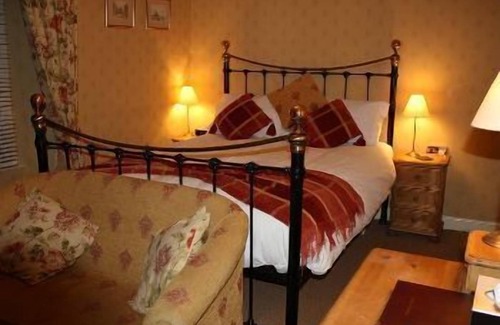 Barnard Castle House | Brunswick House: Family-Friendly Retreat with Breakfast Included