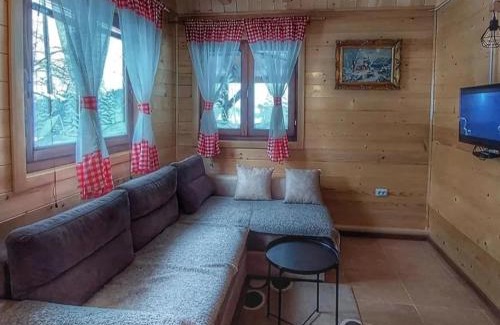 Zlatibor Ski Chalet | Top-Rated Brvnara Rajkova Koliba with Oceanfront Views