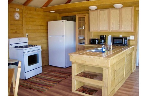 Panguitch Cabin | Top-Rated Bryce Canyon Deluxe Private Yurt for Families