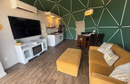 Cannonville Hotel | Guest Rated: 10/10 at Bryce Glamp And Camp with Unique Amenities