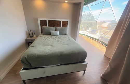 Cannonville Hotel | Guest Rated: 10/10 at Bryce Glamp And Camp with Unique Amenities