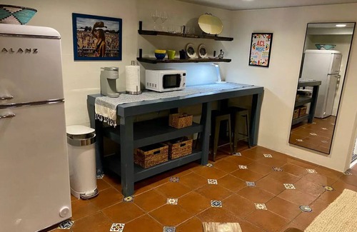 Bryker Woods Apartment | Bright Bryker Woods Bunker: Minutes to Downtown & UT