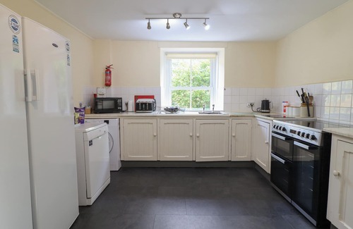 Dolgellau Cottage | Pet-Friendly Bryn Cemlyn with Garden in Ganllwyd