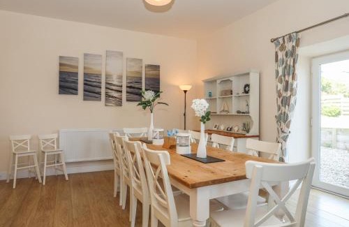 Trearddur Bay House | Exceptional Bryn Dale: 4-Star Hotel for Families & Pets