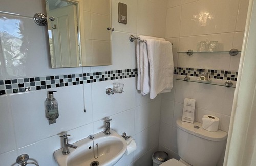Conwy House | Exceptional Bryn Derwen Guest House - Rated 9.8/10!