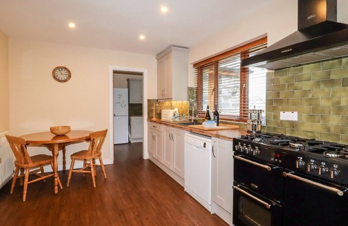 Gwynedd- Snowdonia Cottage | Family-Friendly Bryn Elsi: Your Ideal Betws-Y-Coed Getaway