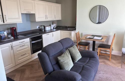 Barmouth Apartment | Exceptional Bryn Melyn Apartments with Breakfast & Child Care