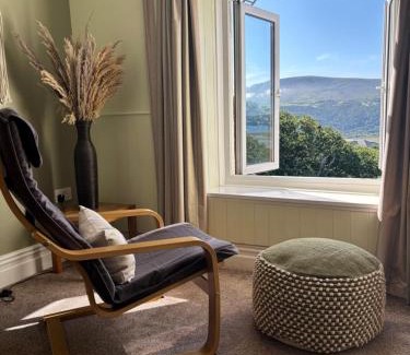 Barmouth Apartment | Exceptional Bryn Melyn Apartments with Breakfast & Child Care