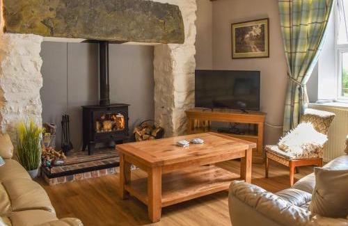 Bala House | Pet-Friendly Bryn Melyn - Highly Rated 4-Star Getaway