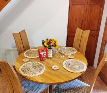 Barmouth Apartment | Discover Bryn Mynach Annex: Guest Rated 9.6/10