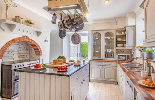 Nefyn House | Pet-Friendly Bryn Rhosyn Cottage with Ocean Views in Nefyn