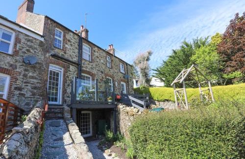 Menai Bridge House | Pet-Friendly Bryn Teg Cottage: Guest Rated 9.5/10