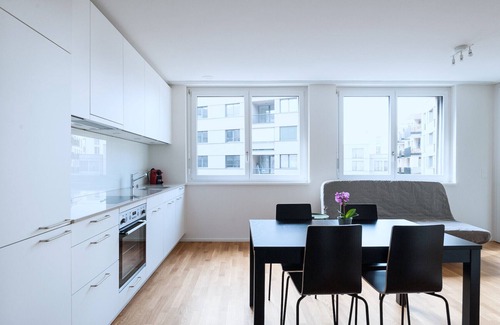 Basel City Centre Apartment | Bright BS Owl II - Messe HITrental Apartment Awaits You
