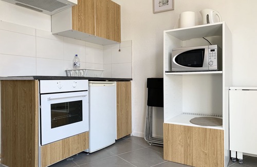 Quartier Chorier-Berriat Apartment | Discover The Ingenious Blue: Pet-Friendly & Family Ready!