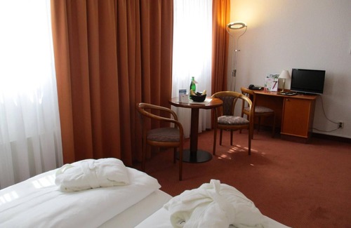 Bad Elster Hotel | Relax at BSW - Vitalhotel Weisse Elster with Spa & Pool