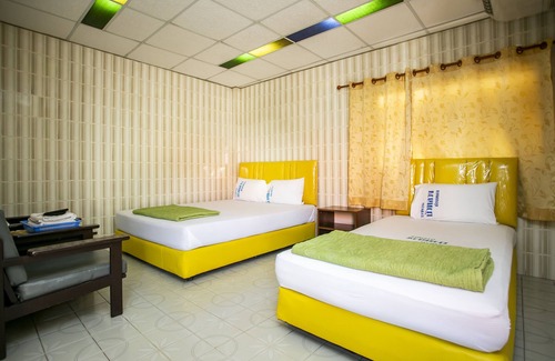 Ang Thong Hotel | Discover Comfort at Bualuang Angthong Hotel with Breakfast