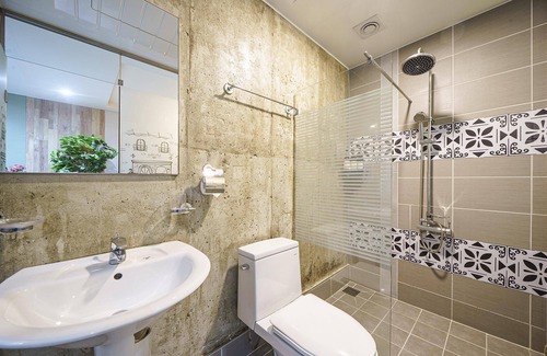 Byeonsan Hotel | Eco-Friendly Buan Gyeokpo Jazz Motel with Breakfast Included