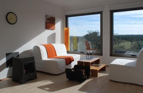 Vimieiro House | Relaxing Off Grid Nature Retreat at Bubulcus and Bolotas