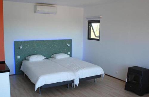 Vimieiro House | Relaxing Off Grid Nature Retreat at Bubulcus and Bolotas