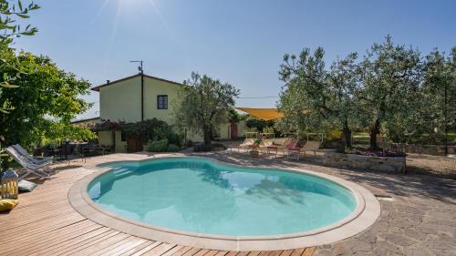 Terranuova Bracciolini Villa | Exquisite Oceanfront Retreat at Buca Delle Fate 8