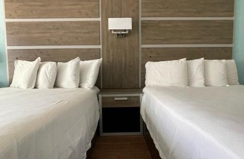 St. George Island Hotel | Oceanfront Retreat at Buccaneer Inn with Pool & Pet-Friendly