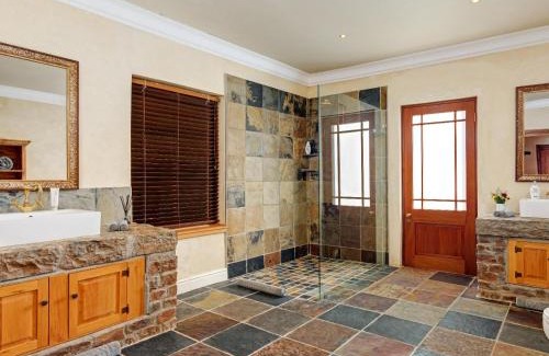 Graaff-Reinet House | Discover Buccara Wildlife Reserve: Oceanfront Retreat Awaits