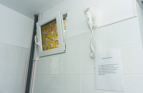 Bucharest City-Centre House | Cozy Private Room in Bucharest Center with Free WiFi