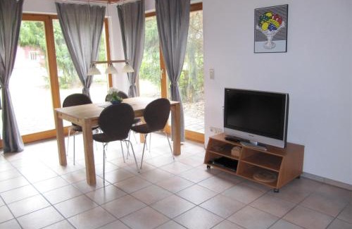 Isenbuttel House | Stylish Oceanfront Retreat at Buchenweg 40a - Pet Friendly