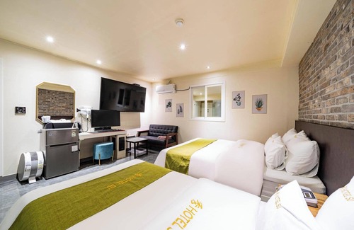 Bucheon Hotel | Eco-Friendly Retreat at Bucheon Soo - Rated 10/10!