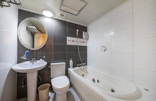 Bucheon Hotel | Eco-Friendly Stay at Bucheon You&me with Breakfast Included