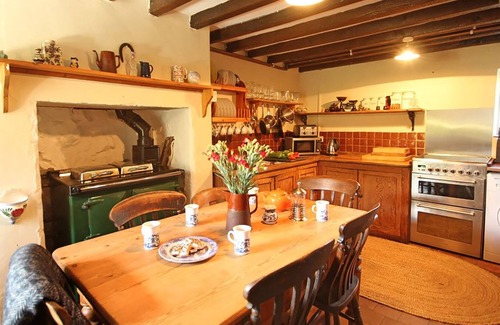 Pentraeth Cottage | Cozy Buck Cottage: Pet Friendly Retreat in Red Wharf Bay