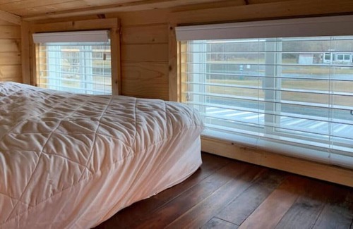 Newland Cabin | Cozy Buck Hill Tiny Home Cabin with Scenic Mountain Views