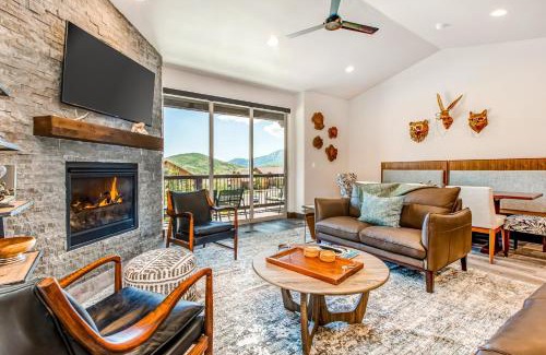Park City House | Discover Buck Horn Haven: Pet-Friendly Retreat with Hot Tub