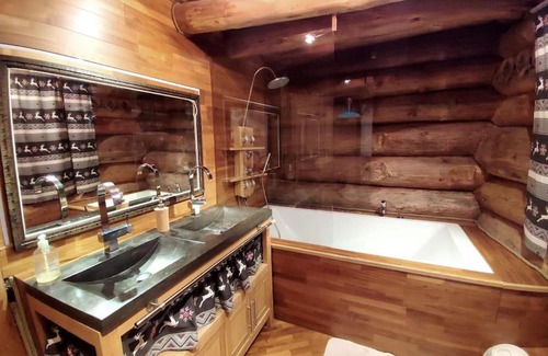 Tendon Ski Chalet | Discover Buckey Lodge: Steps from Tendon Waterfalls