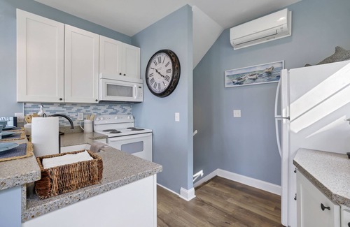 Buckeye Lake House | Waterfront Retreat at Crane Cove Resort - 10/10 Guest Rated