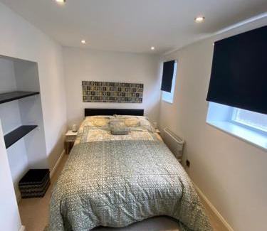 Congleton Apartment | Family-Friendly Stay at Buckingham House Apartment 2