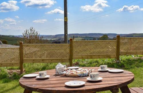 Northleigh House | Bucknole Farm - The Old Shippon