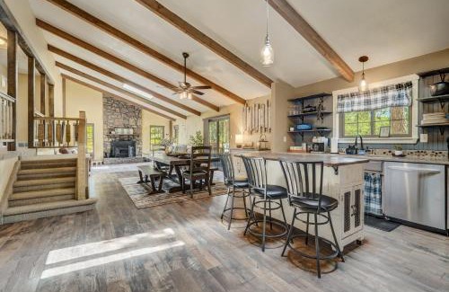 Monument House | Outdoor Retreat at Buckskin Hideaway with Family-Friendly Fun