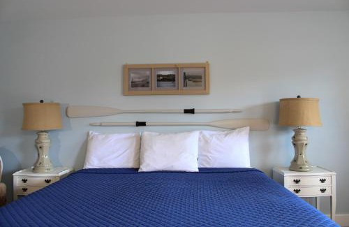 Bucksport Hotel | Pet-Friendly Retreat at Bucksport Inn - Rated 9/10