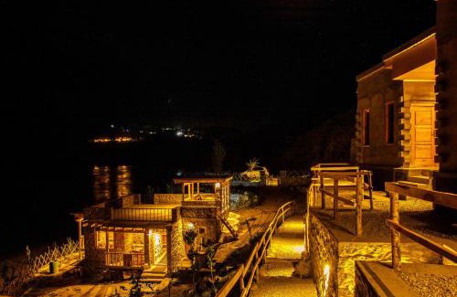 Hunza Resort | Idyllic River Resort with Pet-Friendly Amenities