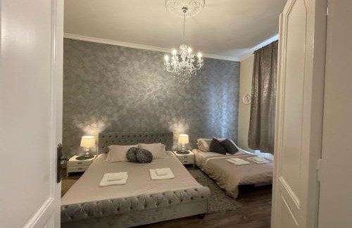 Krisztinavaros Apartment | Highly Rated Buda Center Apartment: Perfect for Families