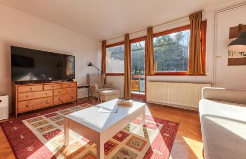 Kutvolgy Apartment | Explore the Buda Hills Hideout: Family-Friendly Escape