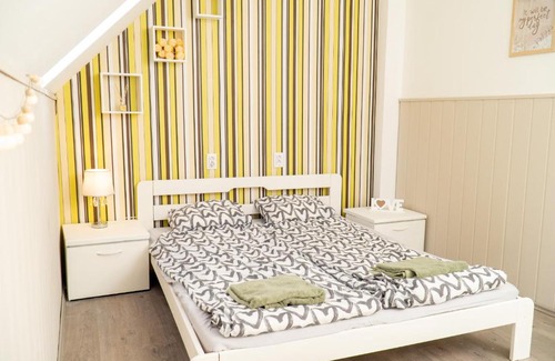 Farkasvolgy Apartment | Experience Comfort at Budai Zöldövezet Apartmanház
